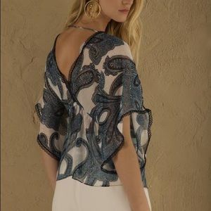 Iorane marine blouse in medium NWT